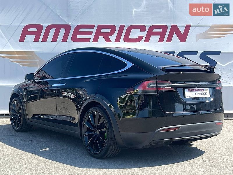 Внедорожник / Кроссовер Tesla Model X 2018 в Киеве