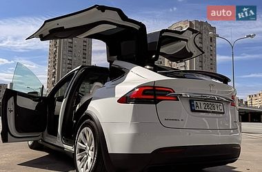 Внедорожник / Кроссовер Tesla Model X 2017 в Киеве