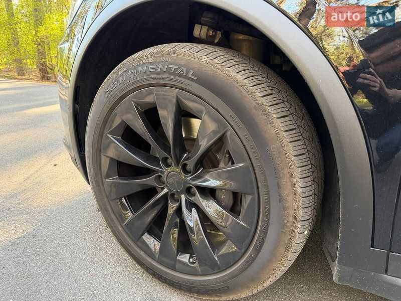 Внедорожник / Кроссовер Tesla Model X 2018 в Киеве