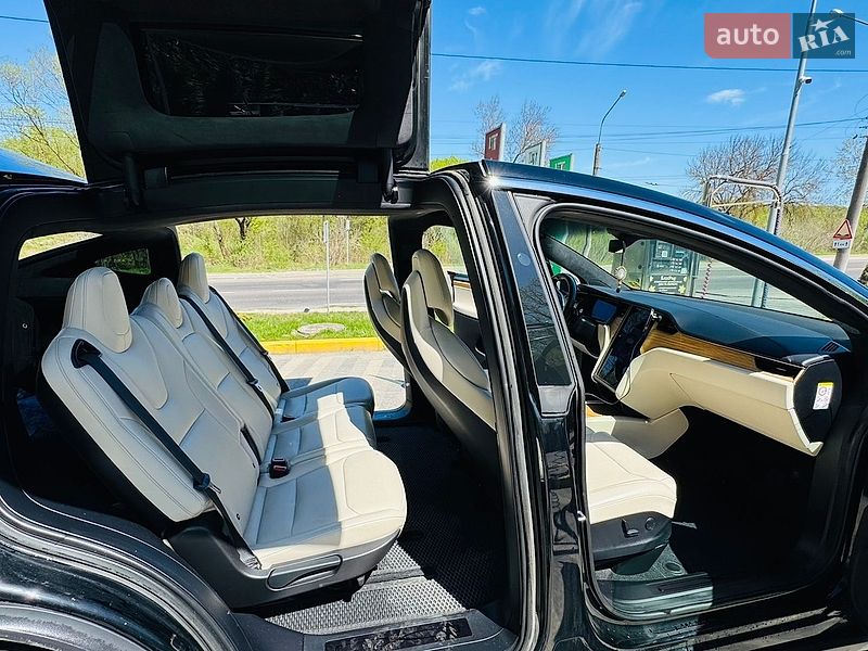 Внедорожник / Кроссовер Tesla Model X 2019 в Львове