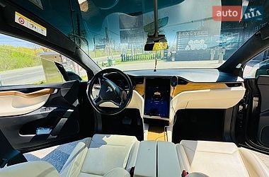 Внедорожник / Кроссовер Tesla Model X 2019 в Львове