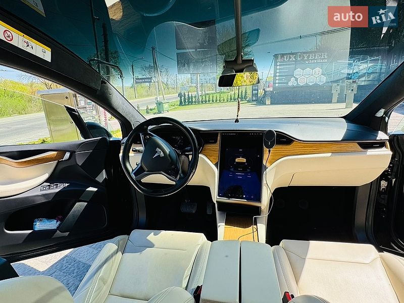 Внедорожник / Кроссовер Tesla Model X 2019 в Львове