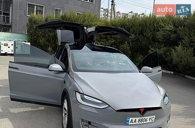 Внедорожник / Кроссовер Tesla Model X 2019 в Киеве