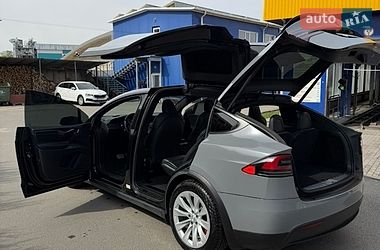 Внедорожник / Кроссовер Tesla Model X 2019 в Киеве