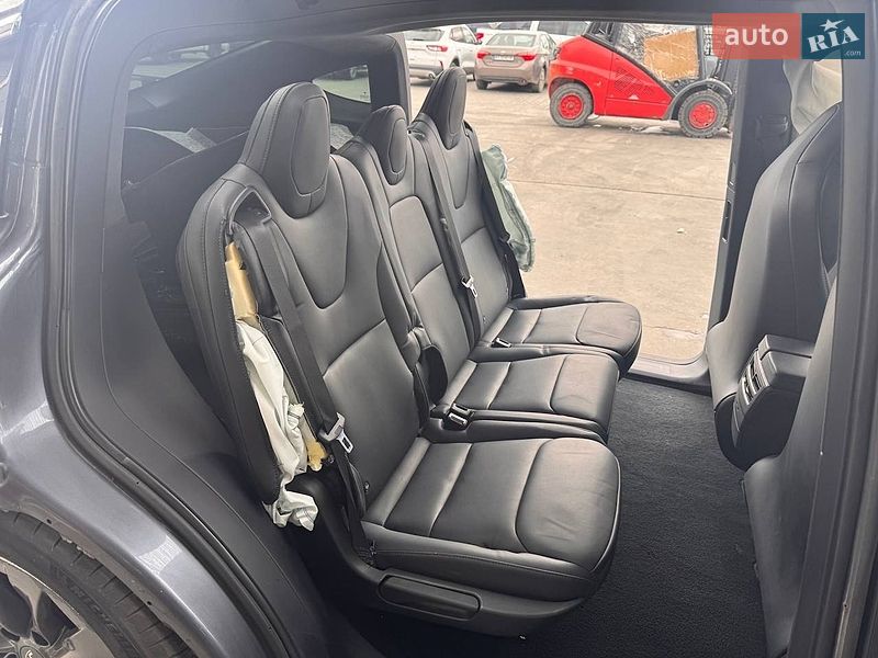 Внедорожник / Кроссовер Tesla Model X 2019 в Львове