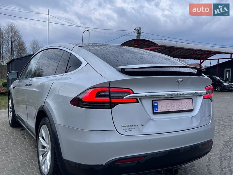 Внедорожник / Кроссовер Tesla Model X 2017 в Львове
