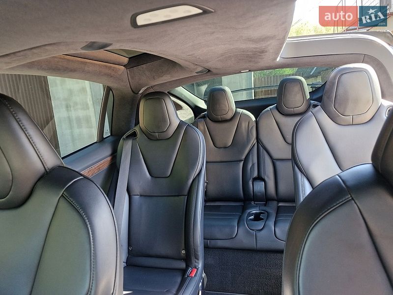 Позашляховик / Кросовер Tesla Model X 2020 в Києві
