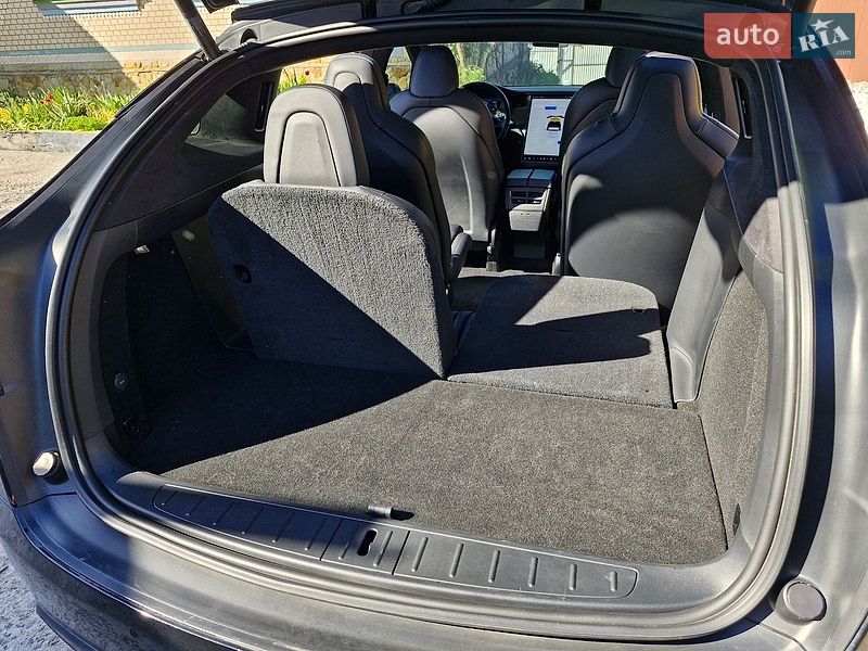 Позашляховик / Кросовер Tesla Model X 2020 в Києві