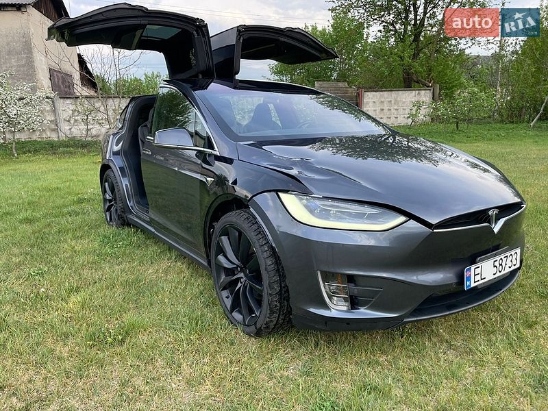 Внедорожник / Кроссовер Tesla Model X 2018 в Бродах