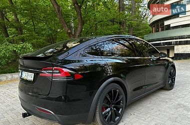 Позашляховик / Кросовер Tesla Model X 2016 в Києві