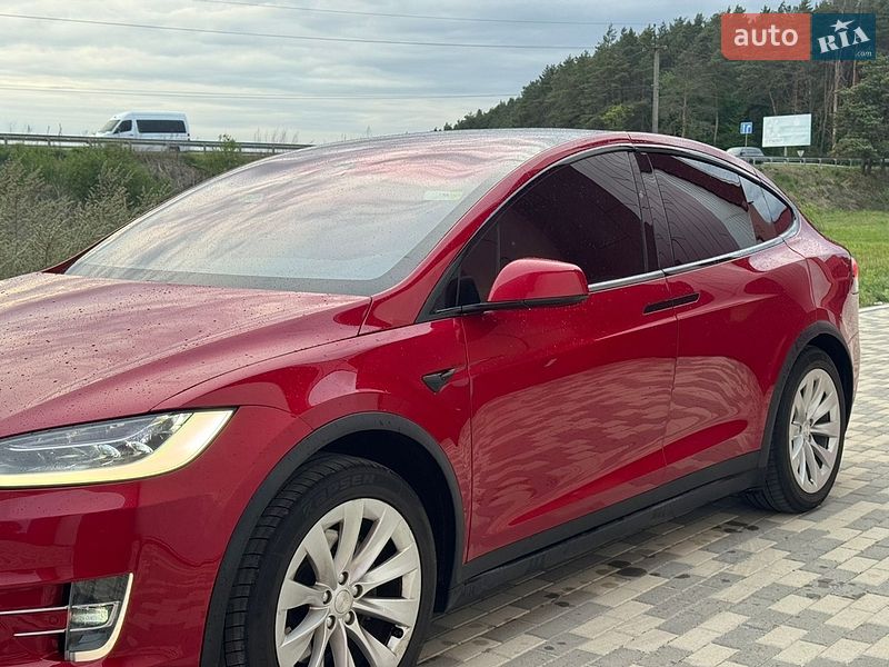 Внедорожник / Кроссовер Tesla Model X 2017 в Львове