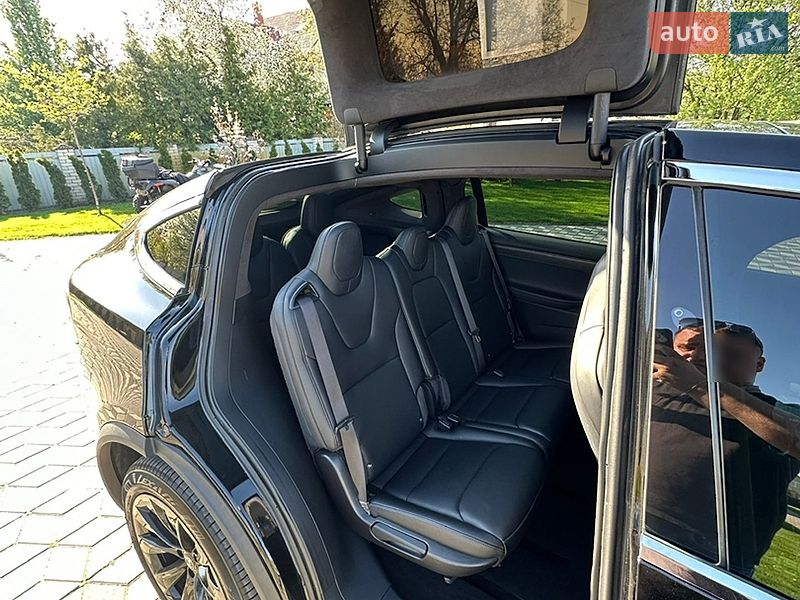 Внедорожник / Кроссовер Tesla Model X 2019 в Киеве