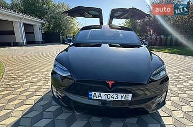 Внедорожник / Кроссовер Tesla Model X 2019 в Киеве
