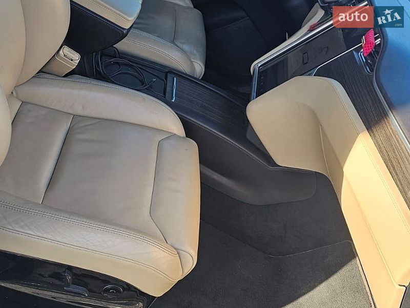 Внедорожник / Кроссовер Tesla Model X 2016 в Киеве