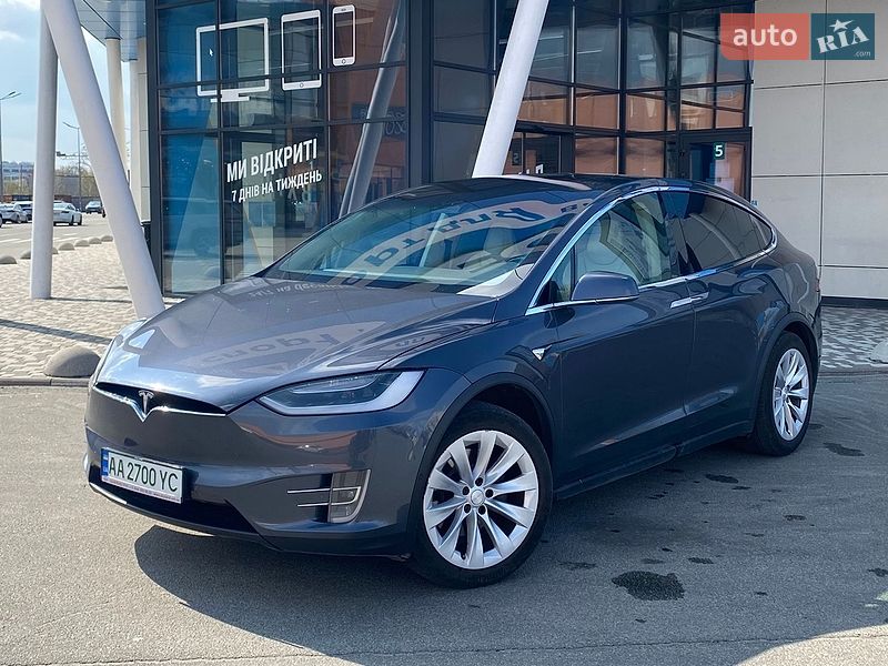 Внедорожник / Кроссовер Tesla Model X 2018 в Киеве