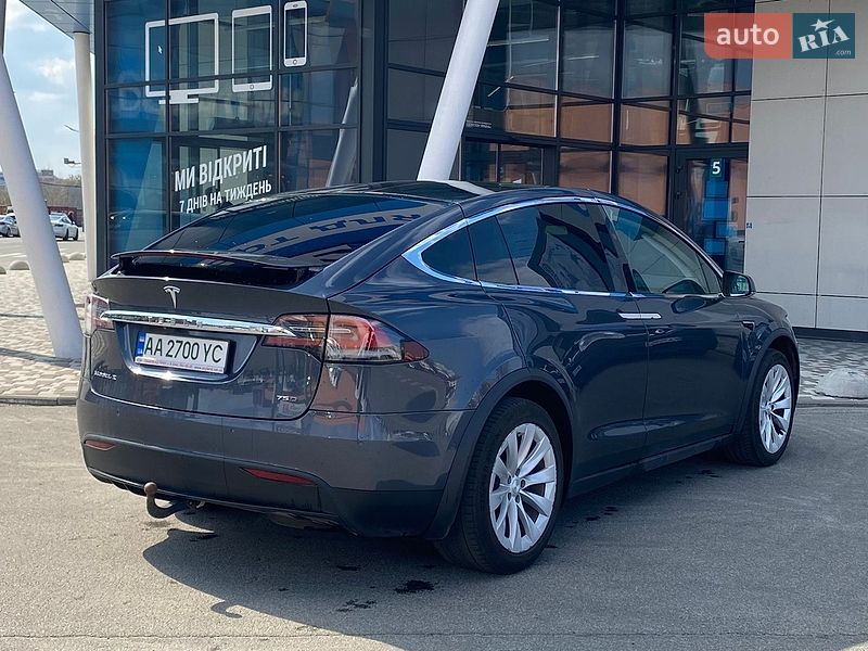 Внедорожник / Кроссовер Tesla Model X 2018 в Киеве