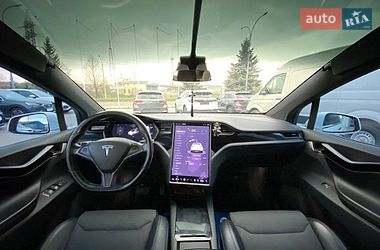 Позашляховик / Кросовер Tesla Model X 2018 в Чернівцях