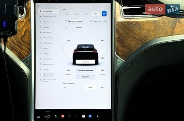 Позашляховик / Кросовер Tesla Model X 2017 в Києві
