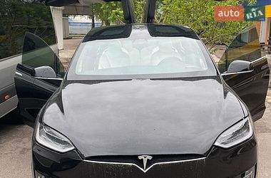 Позашляховик / Кросовер Tesla Model X 2017 в Чернігові