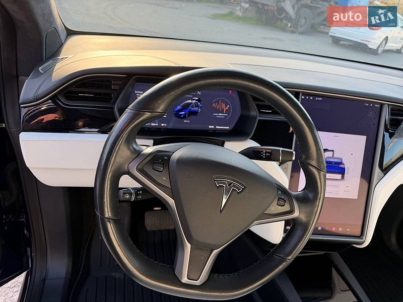 Позашляховик / Кросовер Tesla Model X 2019 в Києві