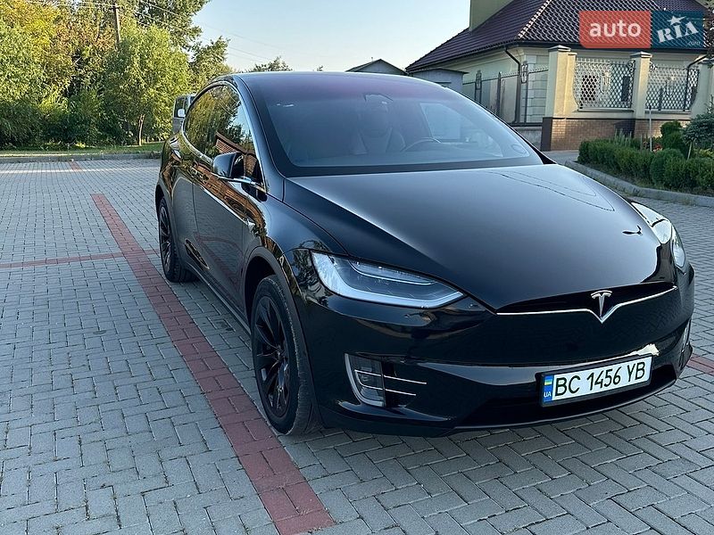 Внедорожник / Кроссовер Tesla Model X 2017 в Золочеве
