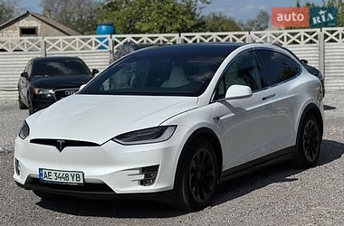 Позашляховик / Кросовер Tesla Model X 2017 в Дніпрі