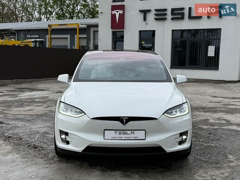 Внедорожник / Кроссовер Tesla Model X 2017 в Виннице