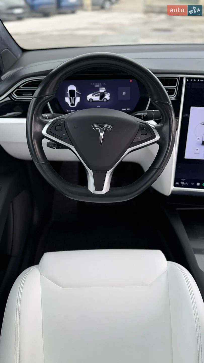 2017 Tesla Model X - мініатюра 39