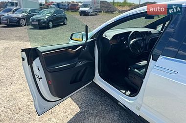 Внедорожник / Кроссовер Tesla Model X 2020 в Луцке
