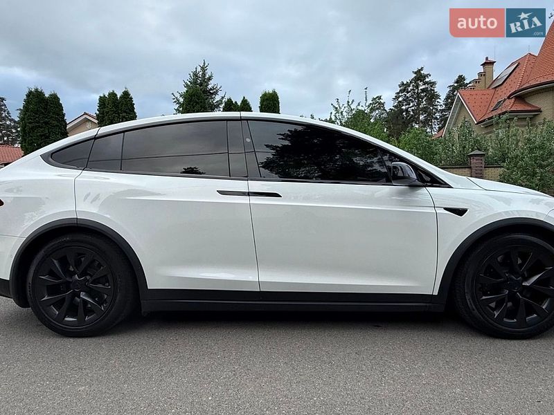 Внедорожник / Кроссовер Tesla Model X 2022 в Киеве