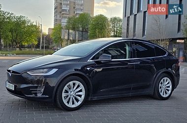 Внедорожник / Кроссовер Tesla Model X 2018 в Ровно