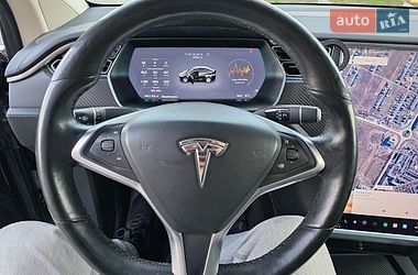 Внедорожник / Кроссовер Tesla Model X 2018 в Ровно