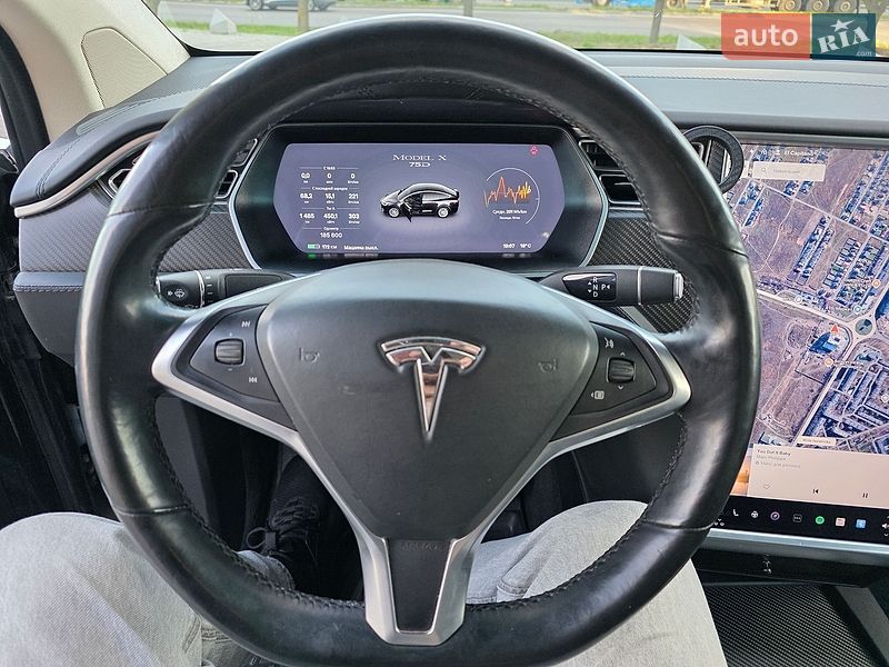 Внедорожник / Кроссовер Tesla Model X 2018 в Ровно