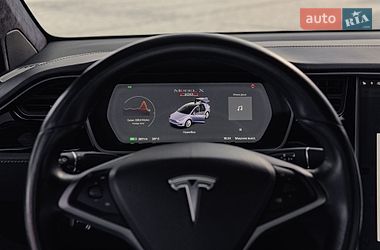 Позашляховик / Кросовер Tesla Model X 2018 в Києві