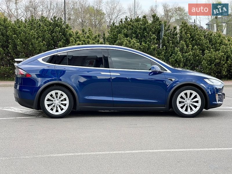 Позашляховик / Кросовер Tesla Model X 2018 в Києві