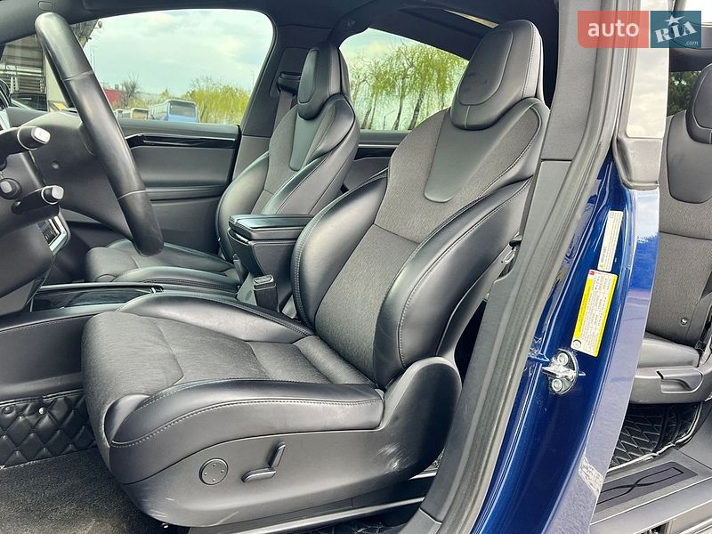 Позашляховик / Кросовер Tesla Model X 2018 в Києві