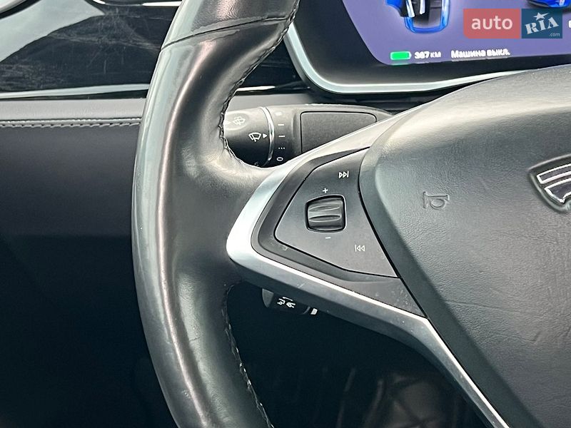 Позашляховик / Кросовер Tesla Model X 2018 в Києві