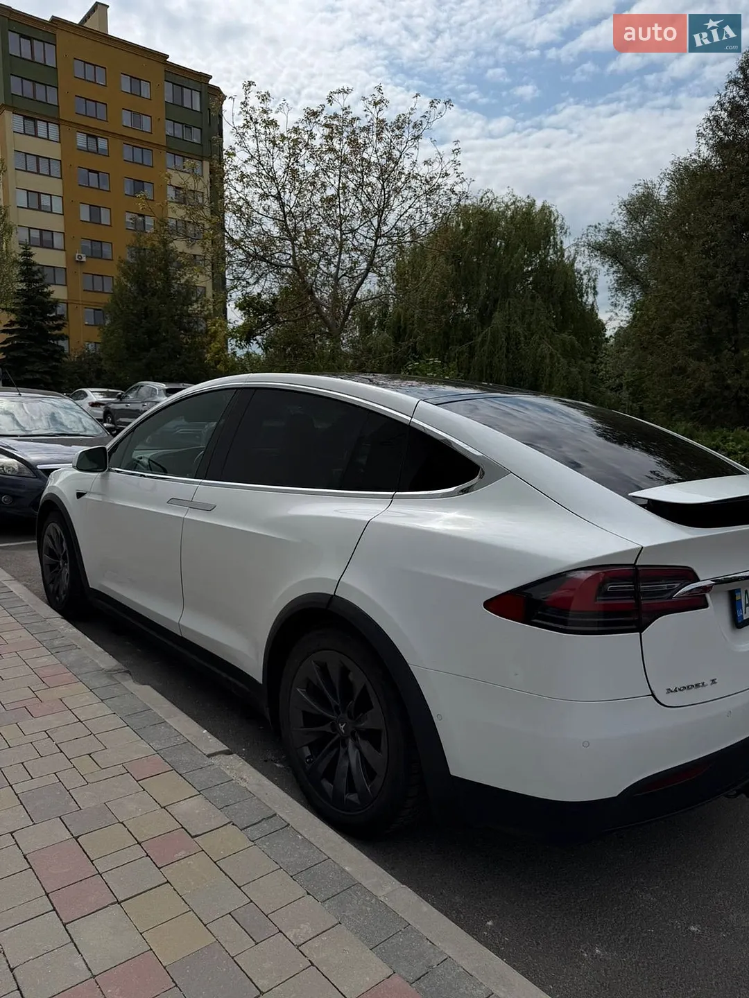 2017 Tesla Model X - мініатюра 3