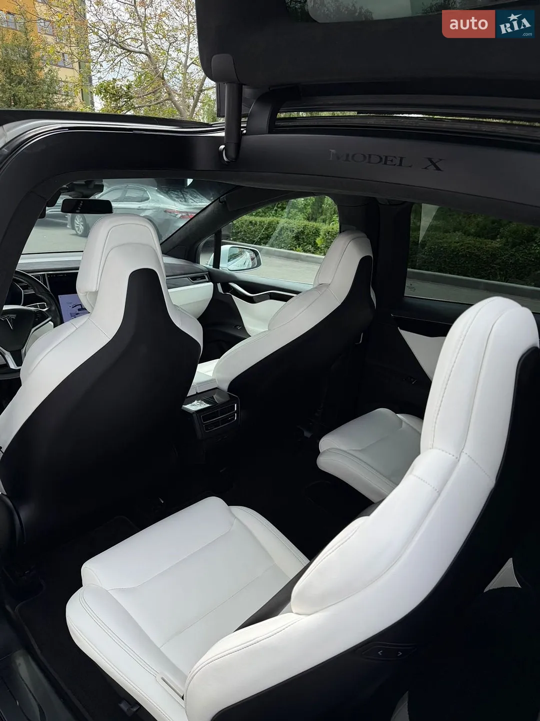 2017 Tesla Model X - мініатюра 12