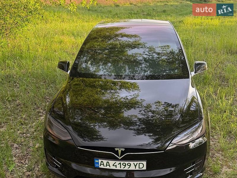 Позашляховик / Кросовер Tesla Model X 2018 в Броварах фото 5 Позашляховик / Кросовер Tesla Model X 2018 в Броварах