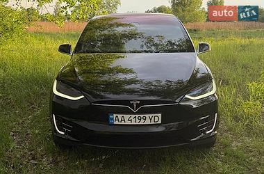 Позашляховик / Кросовер Tesla Model X 2018 в Броварах фото 9 Позашляховик / Кросовер Tesla Model X 2018 в Броварах