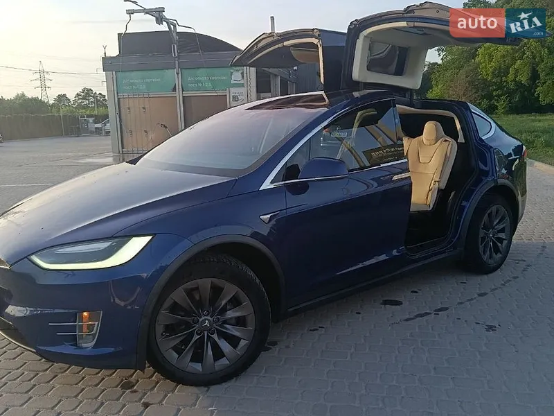 Tesla Model X