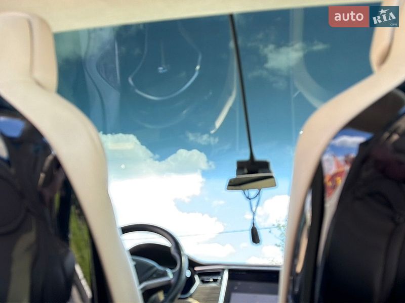Внедорожник / Кроссовер Tesla Model X 2016 в Черновцах