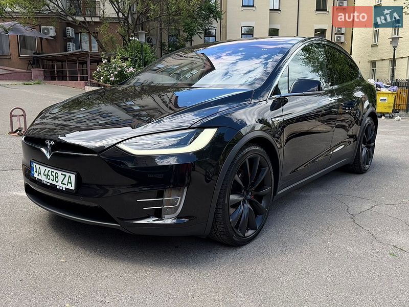 Внедорожник / Кроссовер Tesla Model X 2016 в Киеве