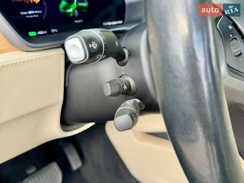 Позашляховик / Кросовер Tesla Model X 2018 в Львові