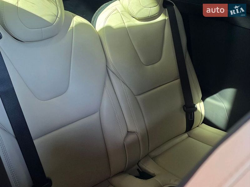 Позашляховик / Кросовер Tesla Model X 2020 в Миколаєві