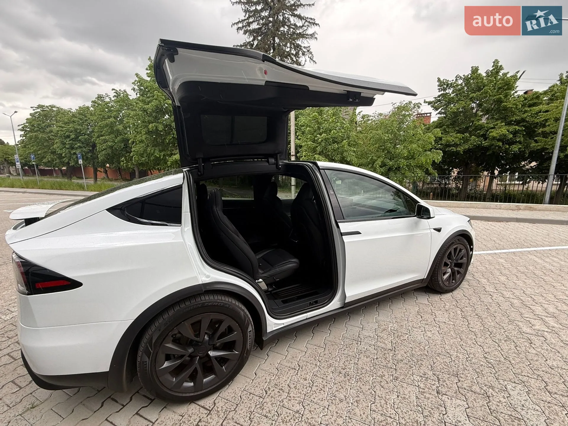 2023 Tesla Model X - мініатюра 36