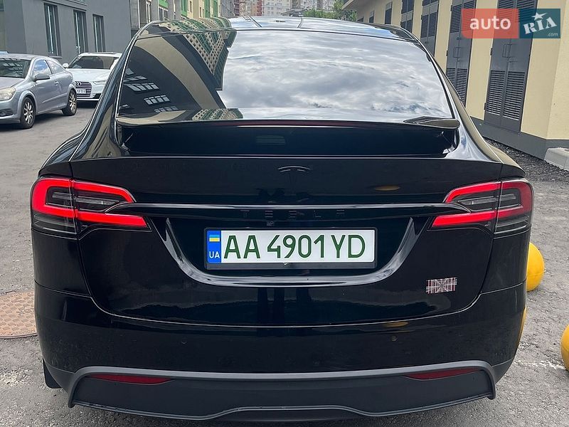 Внедорожник / Кроссовер Tesla Model X 2022 в Киеве