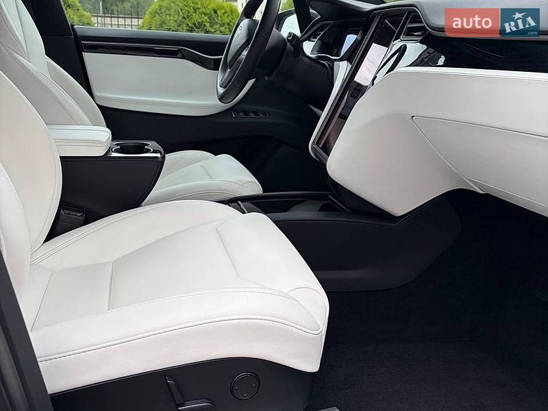 Внедорожник / Кроссовер Tesla Model X 2019 в Луцке фото 32 Внедорожник / Кроссовер Tesla Model X 2019 в Луцке