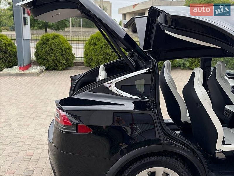 Внедорожник / Кроссовер Tesla Model X 2019 в Луцке фото 57 Внедорожник / Кроссовер Tesla Model X 2019 в Луцке
